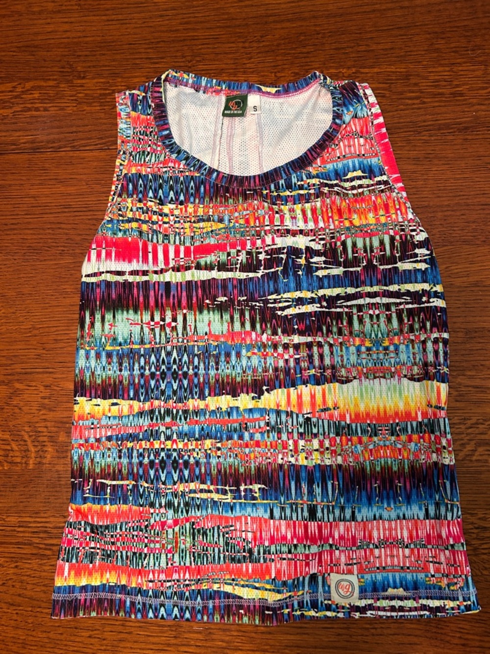 Wicked Girl Colorful Abstract Print Athletic Mtb top with 2 back pockets